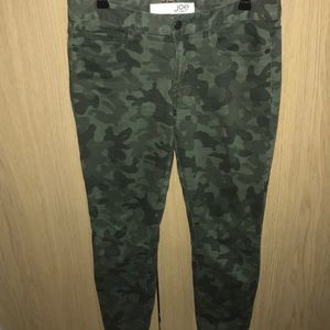 Joe Fresh camo jeans